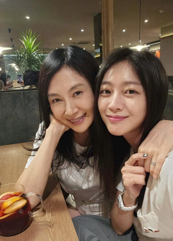 본문 이미지 - 사진=채시라 SNS 캡처