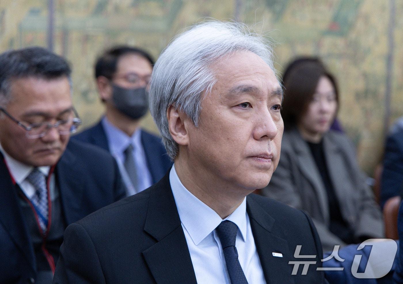 김대진 한국예술종합학교 총장이 10일 오전 서울 여의도 국회에서 열린 문화체육관광위원회 전체회의에 참석해 있다. 2025.1.10.뉴스1 ⓒ News1 이재명 기자