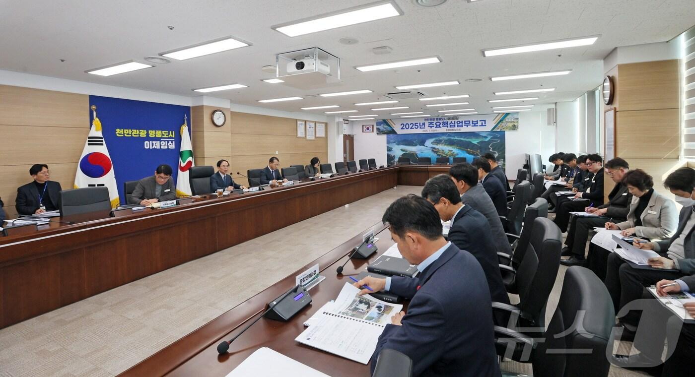 전북자치도 임실군은 지난 6일부터 10일까지 심민 군수 주재로 업무보고회를 개최했다.&#40;임실군제공&#41;2025.1.11/뉴스1