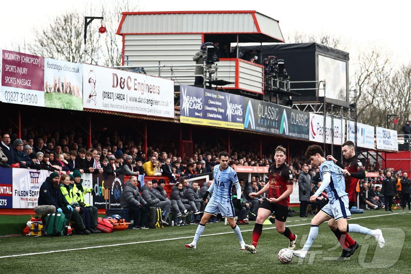토트넘과 탬워스의 경기 모습 ⓒ AFP=뉴스1