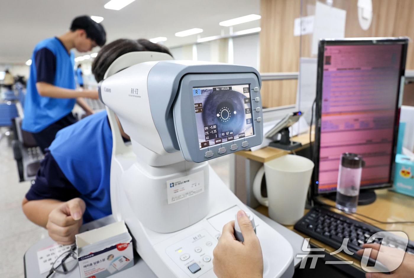 경기 수원시 팔달구 경인지방병무청에서 입영대상자들이 신체검사를 받고 있다. (공동취재) 2025.1.13/뉴스1 ⓒ News1 김영운 기자