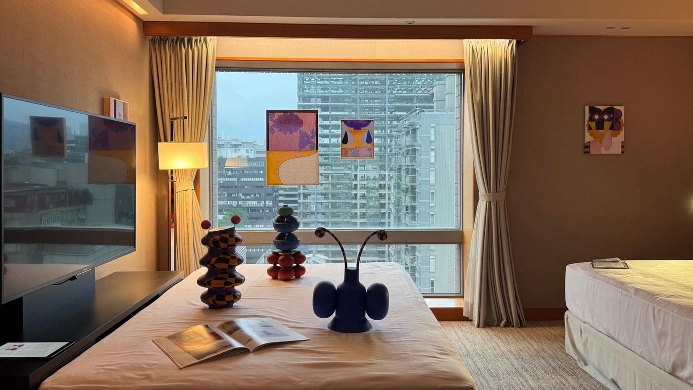 대만 타이베이 메트로폴리탄 호텔에서 10일부터 12일까지 열린 '원 아트 타이베이'에 참가한 한 갤러리 모습. 2025.1.10/뉴스1 ⓒ 뉴스1 김일창 기자