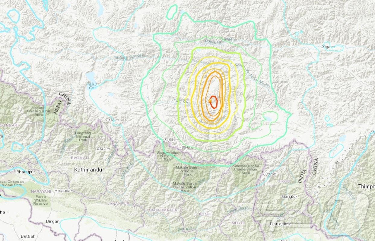 본문 이미지 - 중국 티베트 자치구 시가체시 딩르현에서 13일 규모 4.9와 5.0의 지진이 두 차례 발생했다. (출처=미국 지질조사국 홈페이지) 2025.1.13.뉴스1