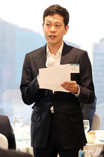 본문 이미지 - 허세영 루센트블록 대표가 15일 오전 서울 중구 롯데호텔에서 열린 제7회 뉴스1 블록체인 리더스클럽에서 자유 발표를 하고 있다. 2025.1.15/뉴스1 ⓒ News1 이동해 기자
