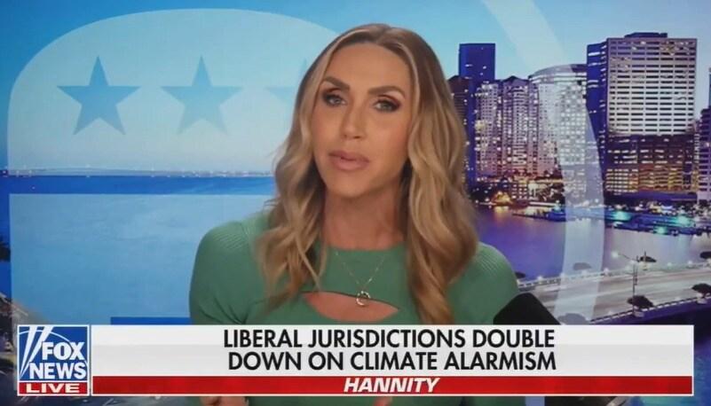 본문 이미지 - 13일(현지시간) 도널드 트럼프 미국 대통령 당선인의 며느리인 라라 트럼프가 폭스뉴스에 출연한 모습. (사진은 노먼 온스타인이 엑스(X·옛 트위터) 계정에 공유한 영상 갈무리)