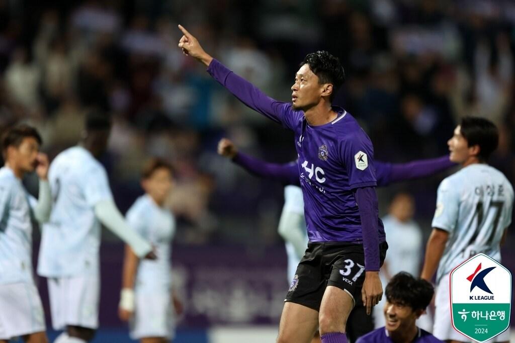 본문 이미지 - FC안양의 리영직(한국프로축구연맹 제공) 