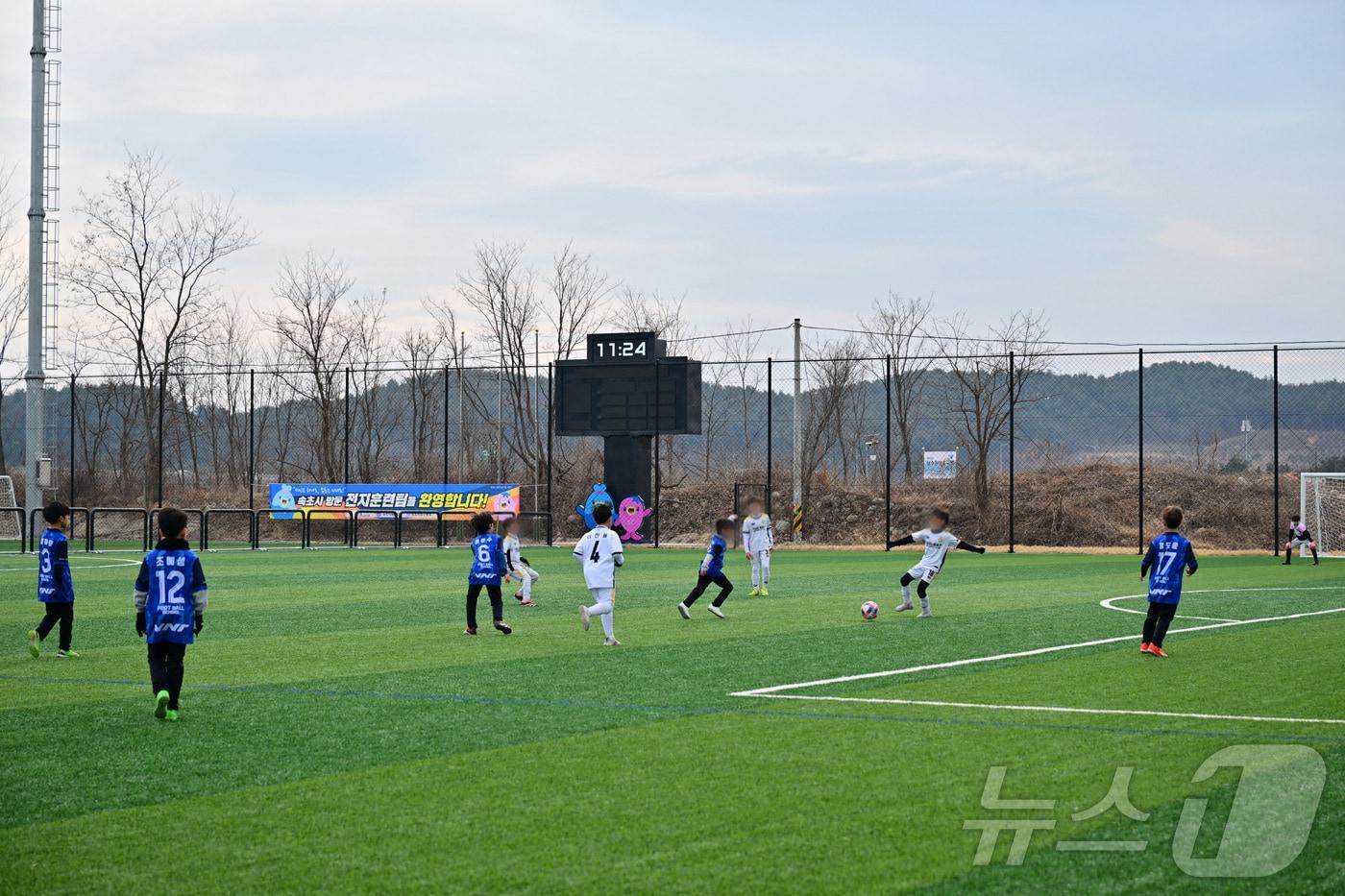 강원 속초시가 16일부터 26일까지 11일 간 2025 속초설악배 전국 초·중 동계 축구리그를 개최한다.(속초시 제공) 2025.1.16/뉴스1