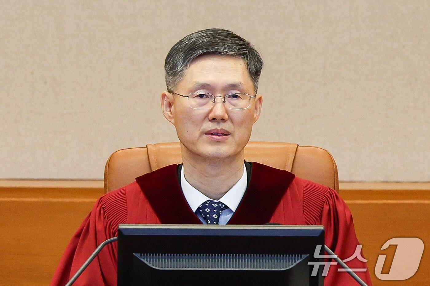 문형배 헌법재판소장 권한대행이 16일 서울 종로구 헌법재판소 대심판정에서 열린 윤석열 대통령 탄핵심판 2회 변론기일에 참석해 있다. (공동취재) 2025.1.16/뉴스1 ⓒ News1 황기선 기자