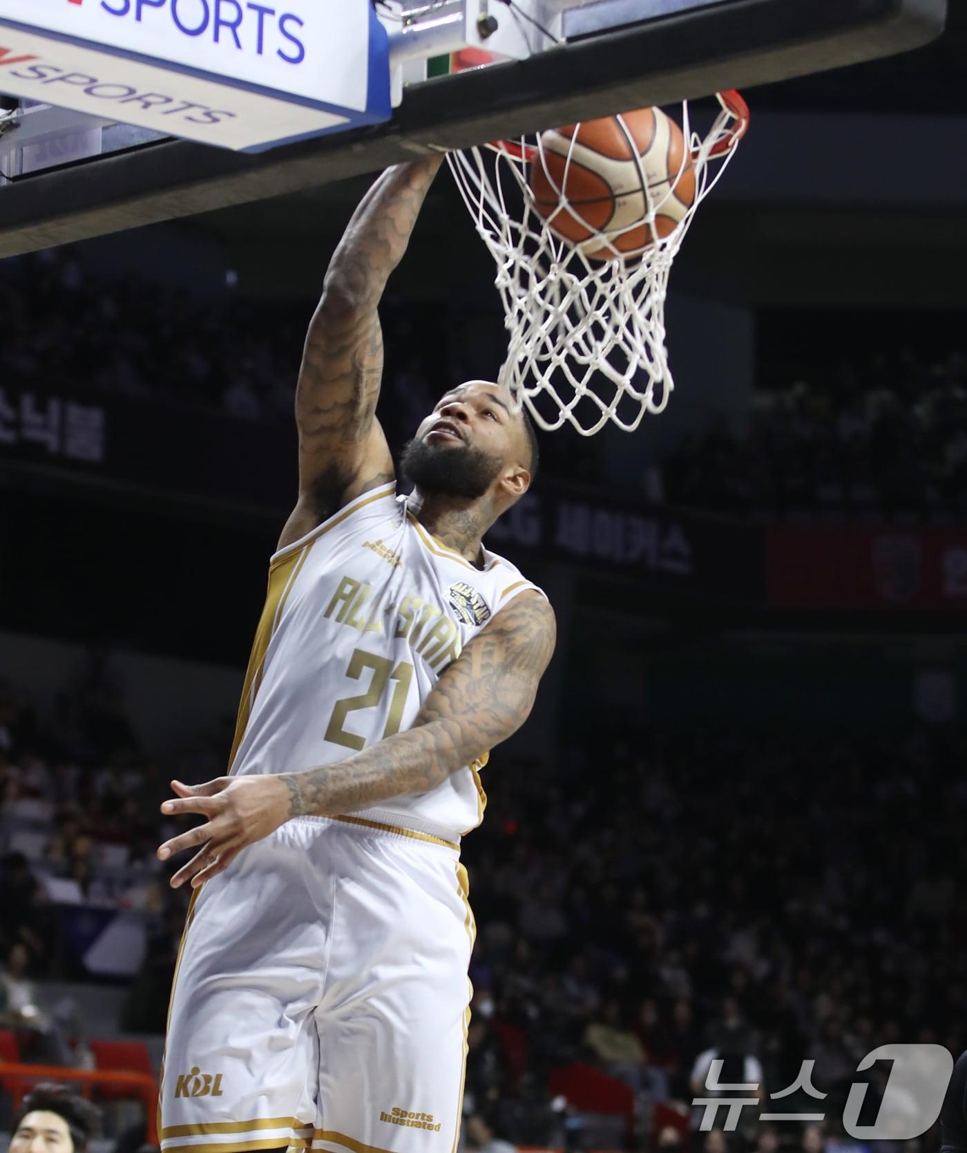 본문 이미지 - 울산 현대모비스 시절 숀 롱. 2025.1.19/뉴스1 ⓒ News1 윤일지 기자