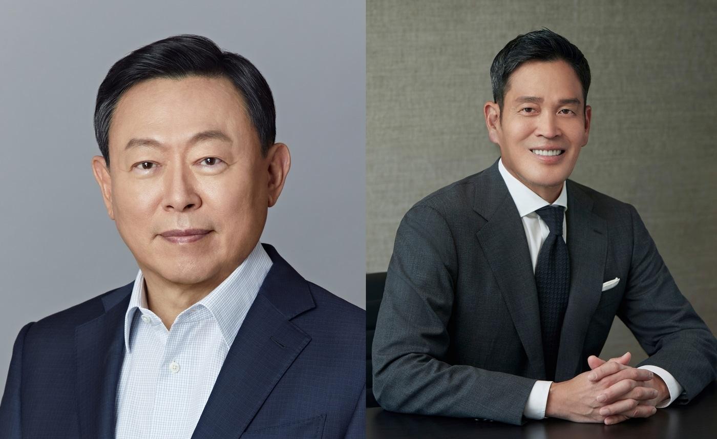 신동빈 롯데그룹 회장(왼쪽)과 정용진 신세계그룹 회장.