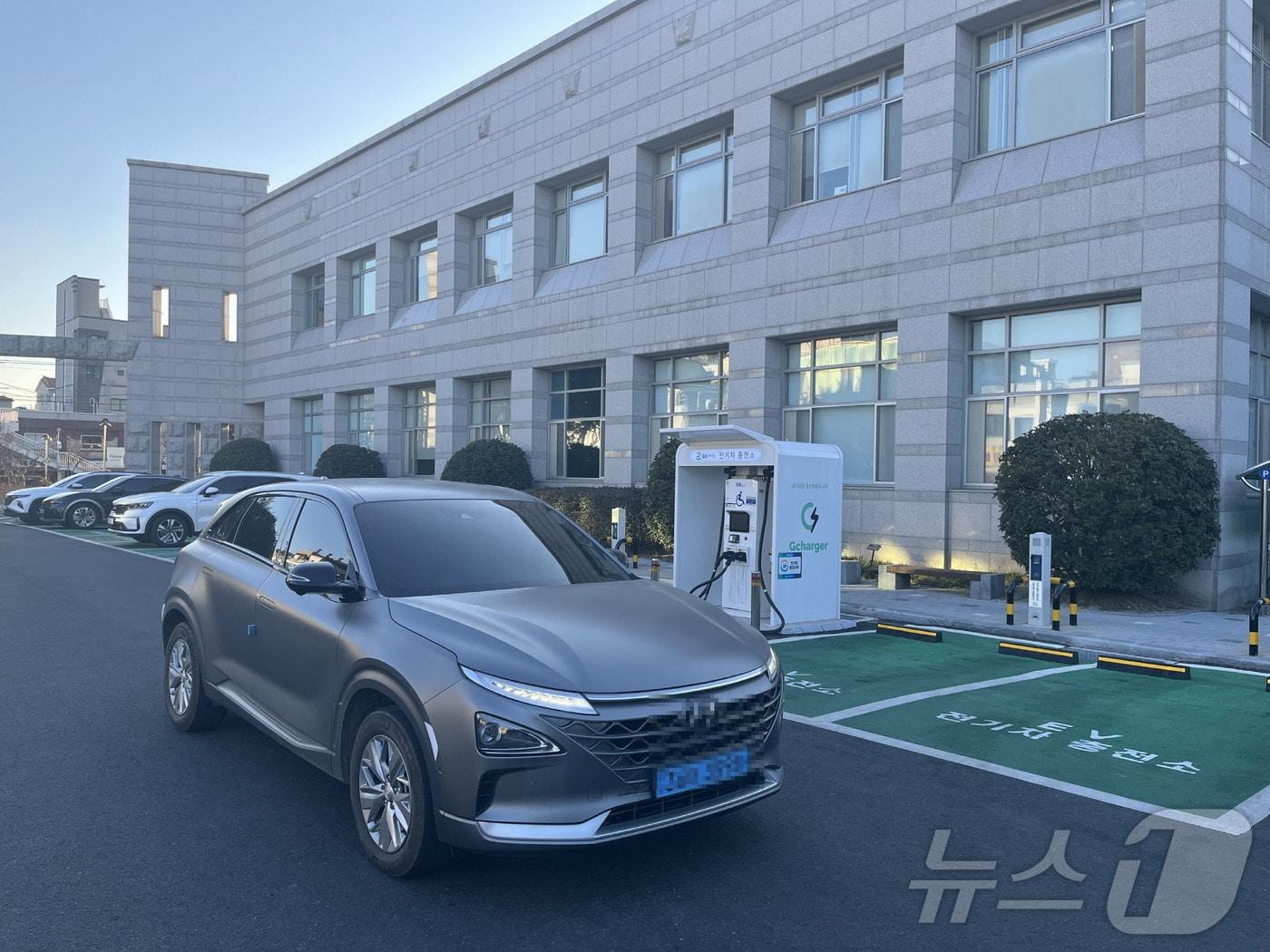 본문 이미지 - 진주시친환경자동차 충전소.