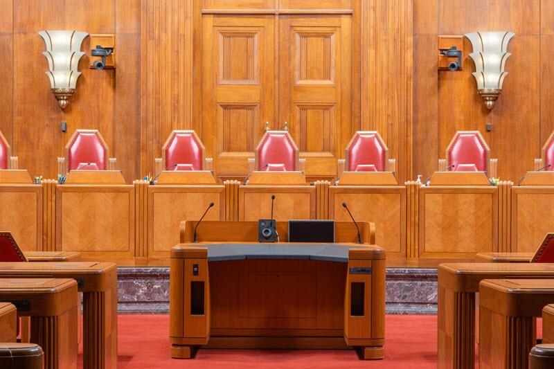 본문 이미지 - 캐나다 법정에서 성폭력 재판이 급증하며, 사회적 인식 변화와 법적 시스템 개선이 중요한 역할을 하고 있다. 이러한 변화는 성폭력 생존자들에게 더 나은 지원을 제공하고 있다. 2025. 01.16/&lt;출처: Supreme Court of Canada &gt;