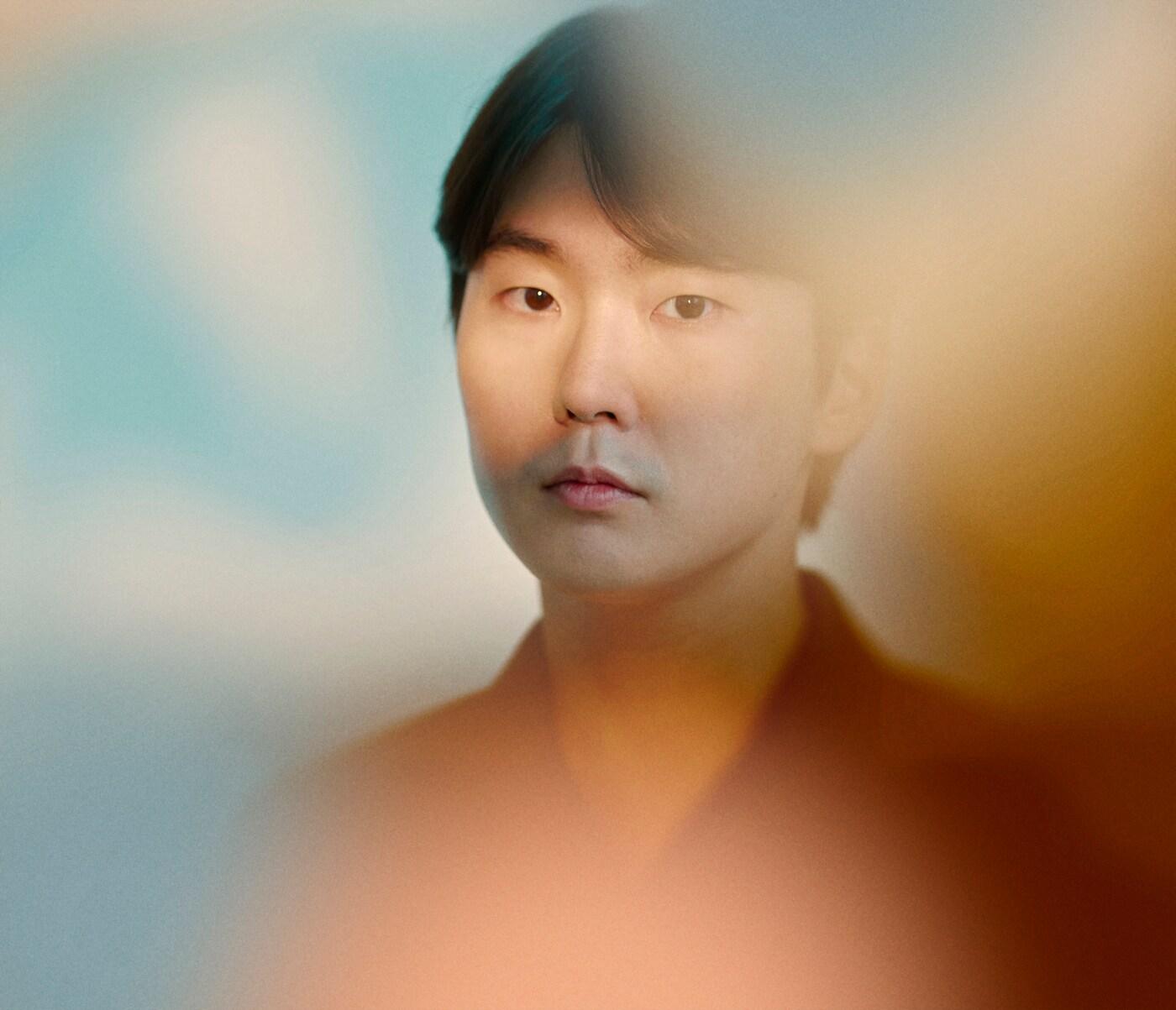 본문 이미지 - 피아니스트 조성진&#40;더브로드 제공&#41;ⓒBenWolf