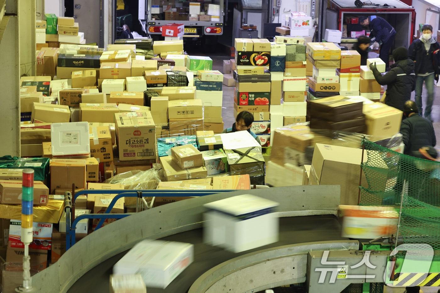 본문 이미지 - 서울 광진구 동서울우편물류센터. (자료사진) ⓒ 뉴스1 신웅수 기자