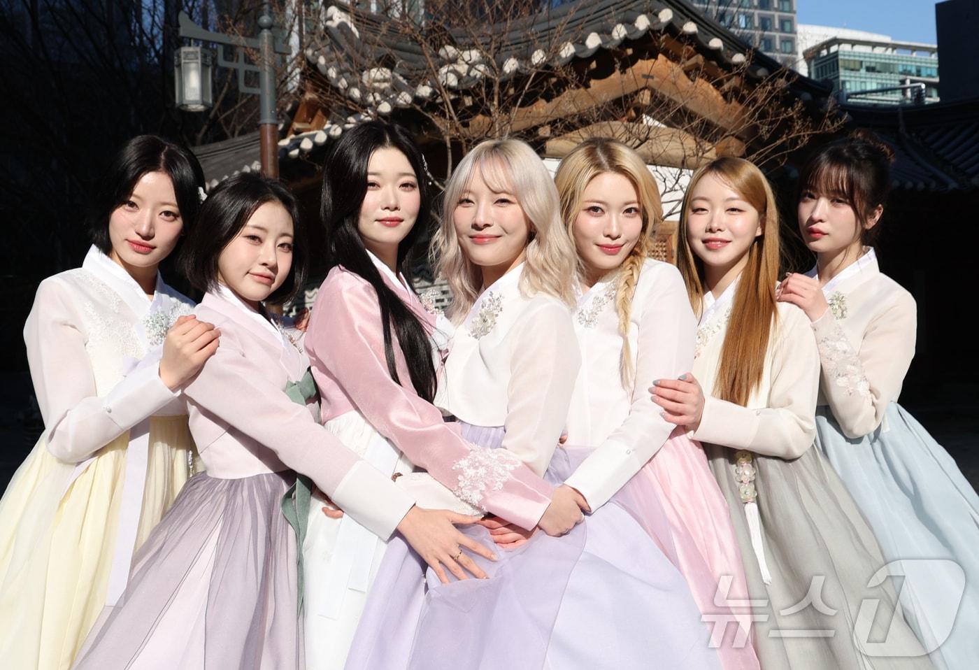 걸그룹 빌리 시윤&#40;왼쪽부터&#41;, 션, 츠키, 문수아, 하람, 수현, 하루나 / 뉴스1 ⓒ News1 권현진 기자