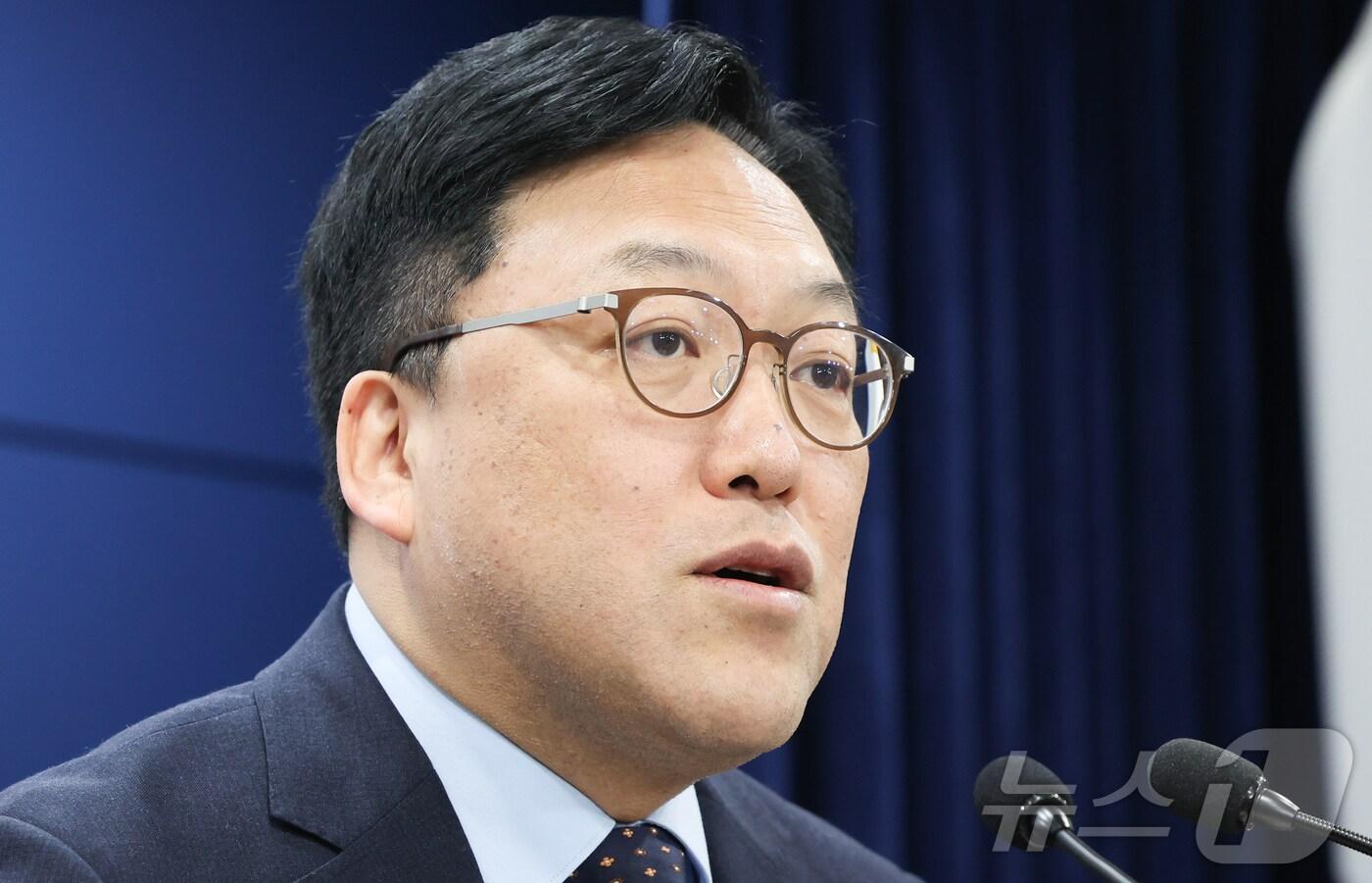 김병환 금융위원장이 서울 종로구 정부서울청사에서 열린 출입기자단 월례 간담회에서 발언하고 있다. /뉴스1 ⓒ News1 허경 기자