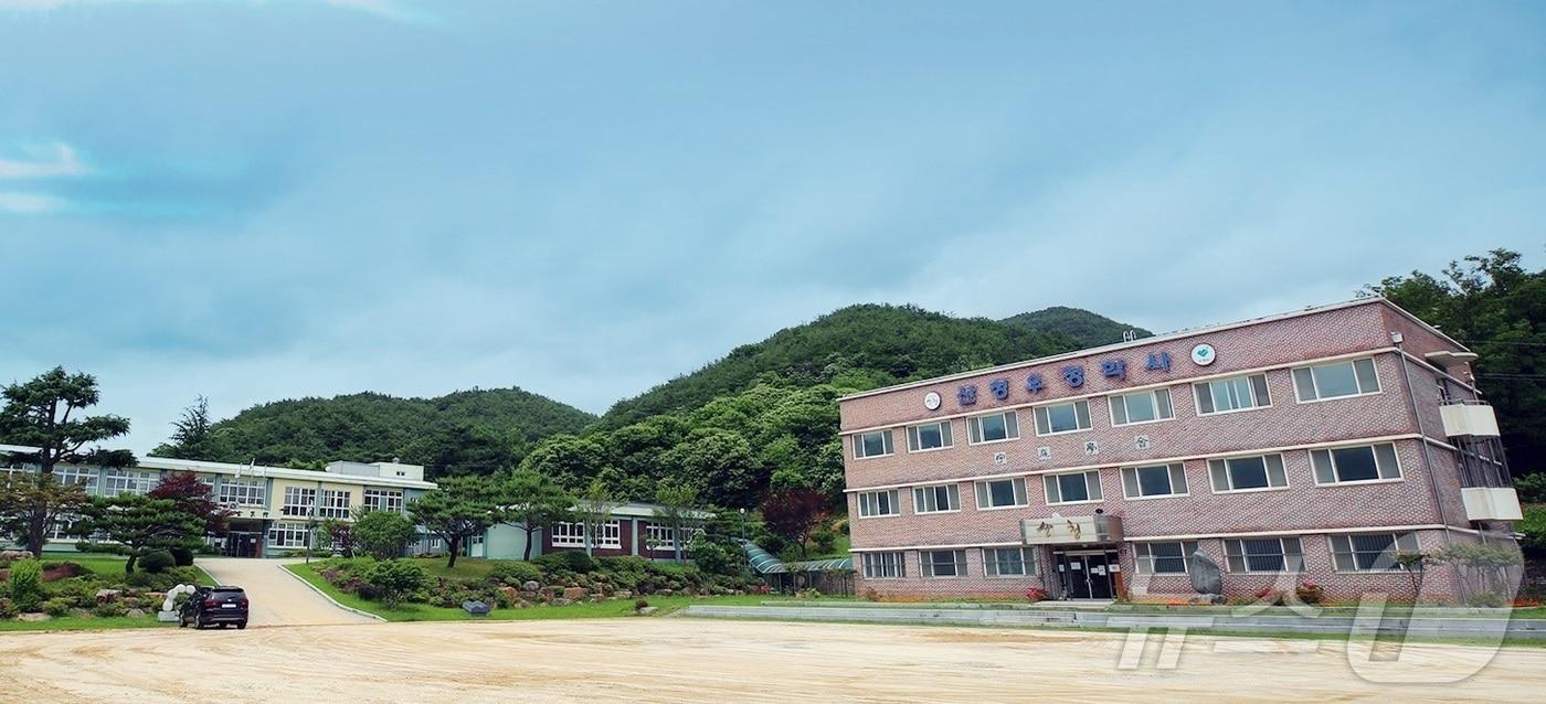 산청우정학사 전경&#40;산청군 제공&#41;.