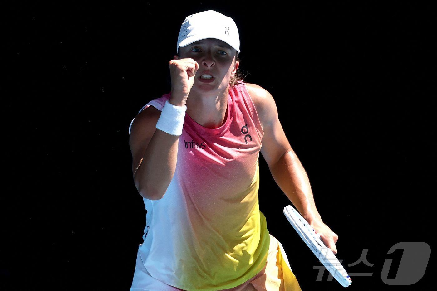 이가 시비옹테크가 호주오픈 여자 단식 4강에 올랐다. ⓒ AFP=뉴스1
