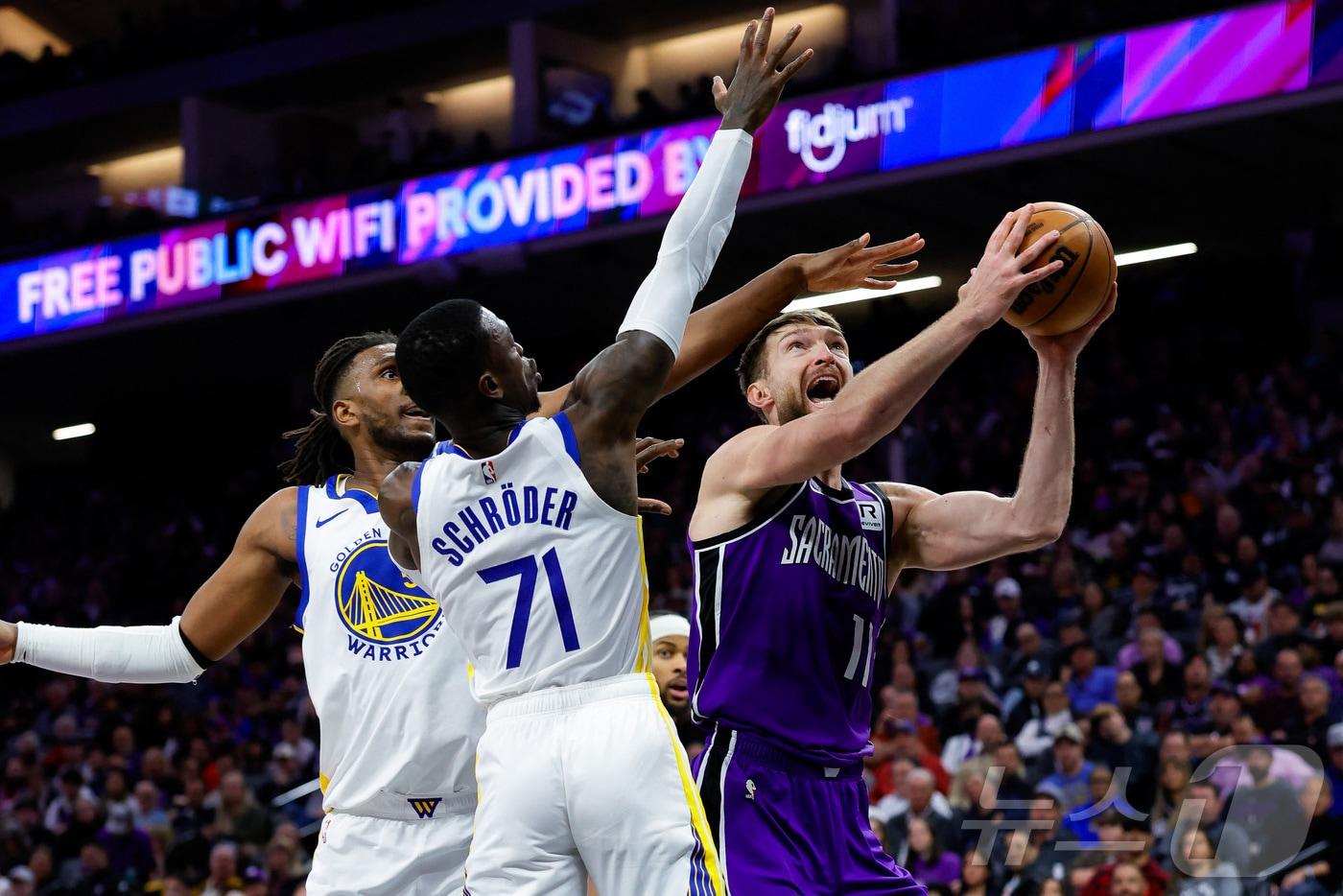 본문 이미지 - NBA 새크라멘토가 골든스테이트를 꺾고 3연승을 달렸다. ⓒ 로이터=뉴스1