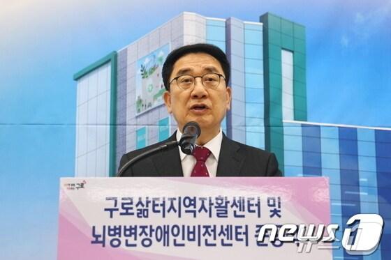 본문 이미지 -  문헌일 전 서울 구로구청장. (자료사진) 