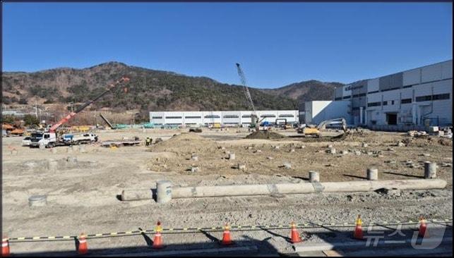 본문 이미지 - 부산 강서구 화전동 LS일렉트릭 부산공장 증축 공사 현장.(부산시청 제공)