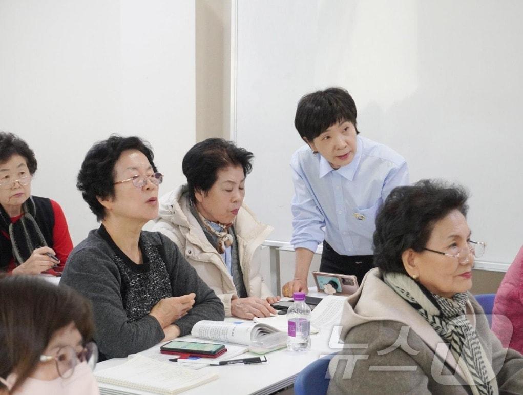 본문 이미지 - 시니어 디지털 스쿨 (카카오 제공)