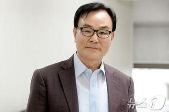 본문 이미지 - 제10회 대한의학회 의학공헌상 수상자 김건상 중앙대학교 명예교수.(부채표 가송재단 제공)/뉴스1