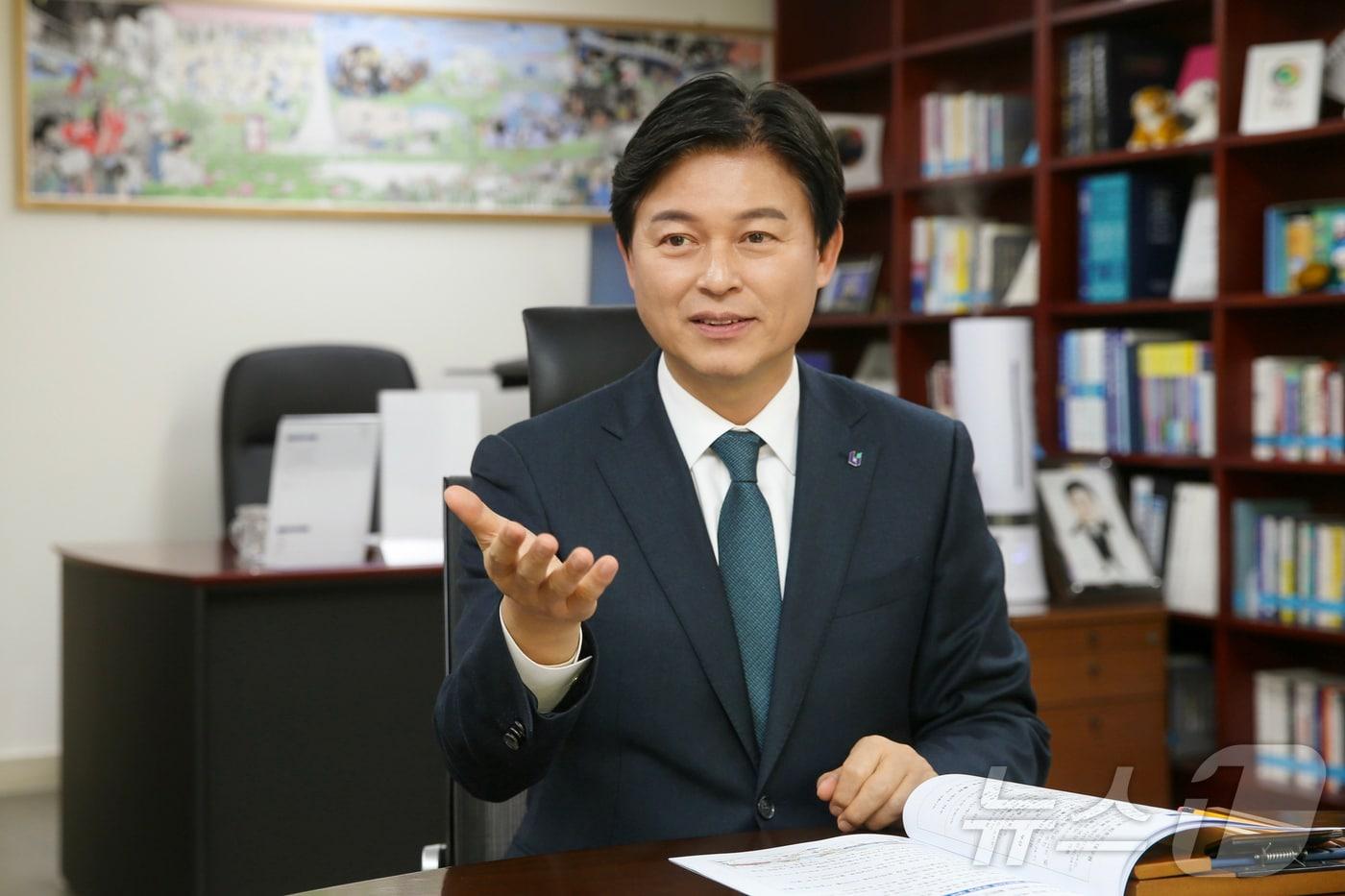 조용익 부천시장이 뉴스1과 인터뷰를 하고 있다.(부천시 제공) / 뉴스1