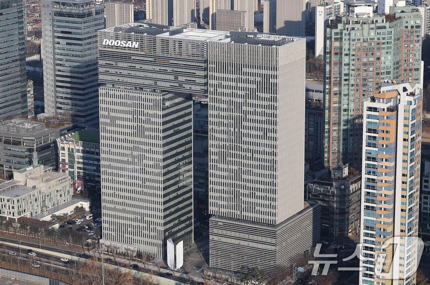  경기 성남시 분당구 분당두산타워. &#40;항공촬영협조 : 경기 북부 경찰청 박형식 경감, 김용옥 경위&#41; /뉴스1 ⓒ News1 김진환 기자