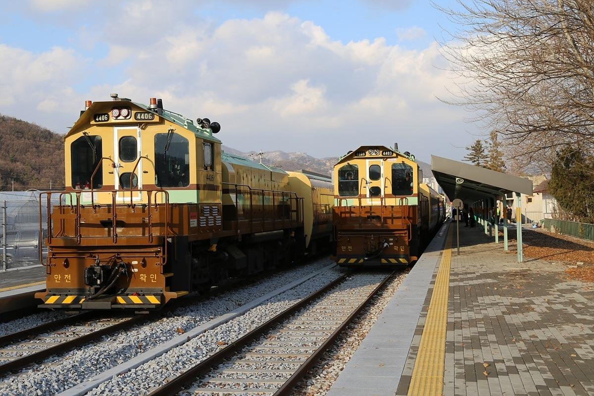 본문 이미지 - 교외선 열차 모습.(한국철도공사 제공)