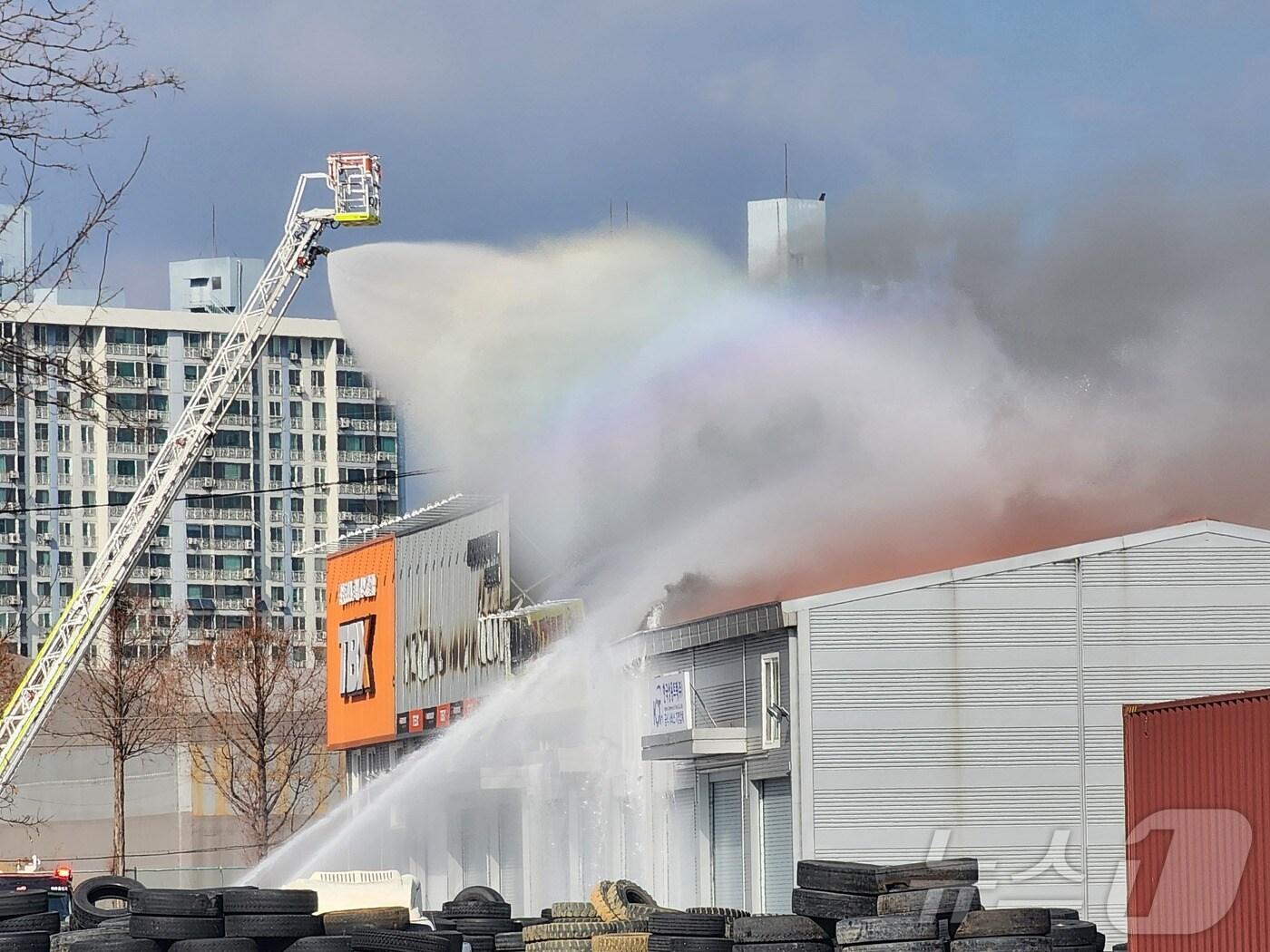 본문 이미지 - 화재 발생 현장(독자제공) / 뉴스1