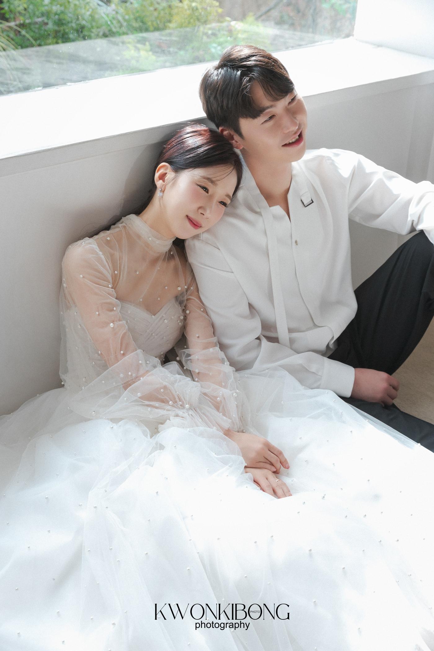 본문 이미지 - 방송인 박소영 , 문경찬 /해피메리드컴퍼니 제공