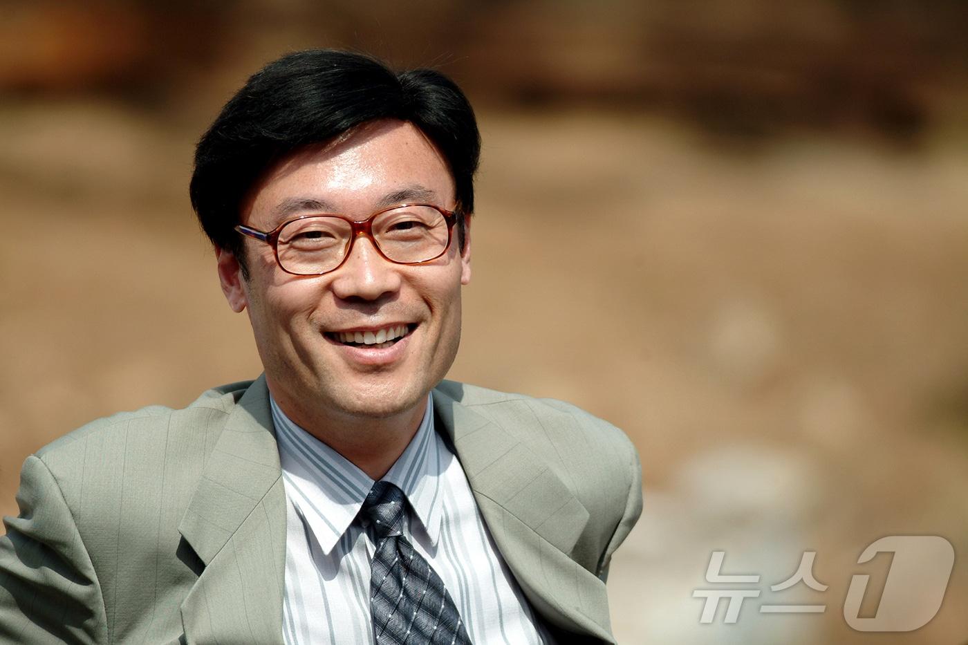 '잎록파(葉綠派) 시인' 김흥래 전 제천시 국장/ 뉴스1 