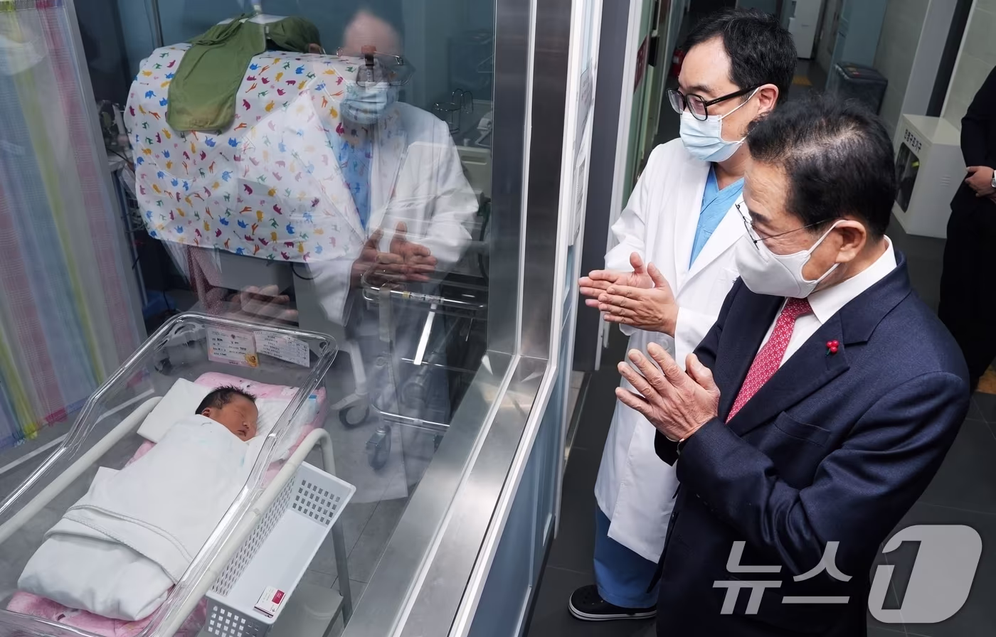 본문 이미지 - 경북도는 20일 일 산부인과·소아과 ‘1시간 진료체계’와 의료기관 간 협력을 강화해 취약지역의 필수의료 공백을 줄여 나가기로 했다고 밝혔다. 사진은 영천제이병원 분만산부인과 모습.(영천시 제공. 재판매 및 DB 금지) 
