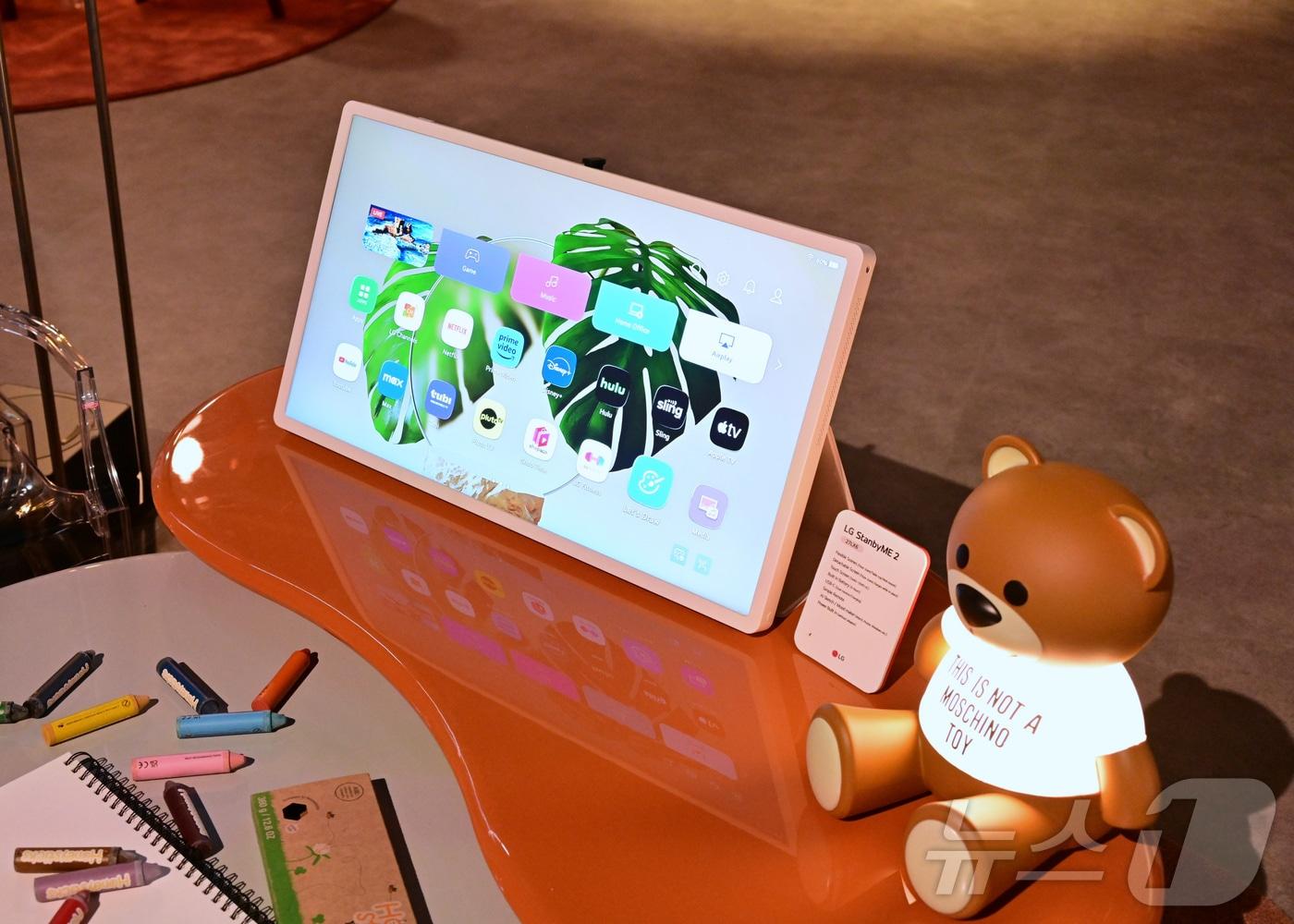 본문 이미지 - 스탠바이미 2(LG전자 제공). ⓒ 뉴스1