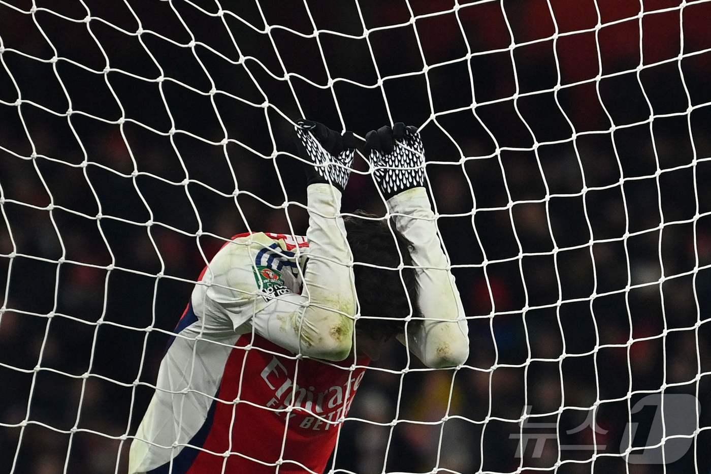 아스널이 8일(한국시간) 열린 2024-25 잉글랜드 리그컵 4강 1차전에서 뉴캐슬에 0-2로 졌다. ⓒ AFP=뉴스1