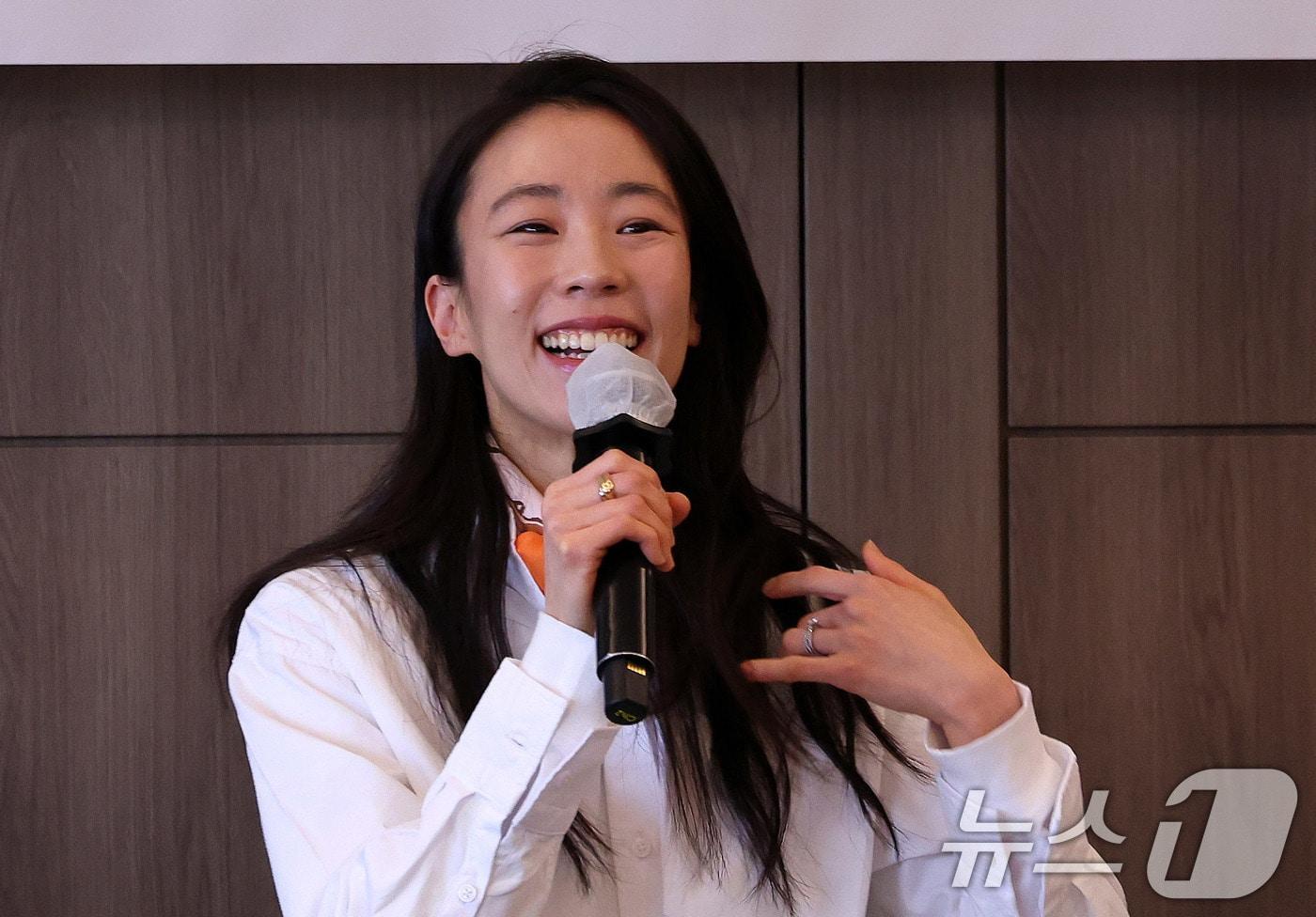 박세은 파리오페라발레단의 에투알&#40;Etoile, 최고 무용수&#41;이 8일 서울 중구 소공동 롯데호텔 샤롯데스위트에서 열린 글로벌 발레스타 초청 갈라공연 기자간담회에서 발언을 하고 있다. 이번 갈라 공연에는 세계 정상급 발레단에서 맹활약 중인 한국의 스타 무용수들이 총출동한다. 2025.1.8/뉴스1 ⓒ News1 박지혜 기자