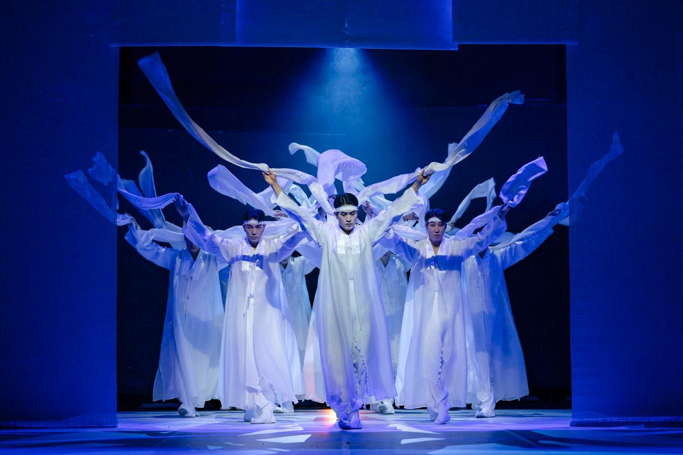 국립무용단 '2025 축제'는 '왕을 위한 축제'를 주제로 오는 29~30일 국립극장 해오름극장에서 열린다.(국립극장 제공)