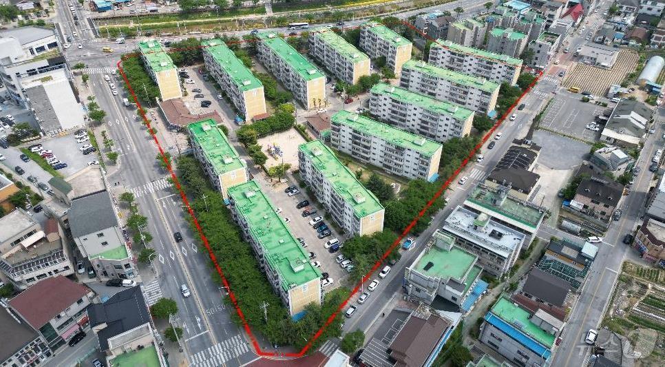 본문 이미지 - 재건축 예정인 제천시 하소동 하소주공 1단지아파트(제천시 제공)/뉴스1 