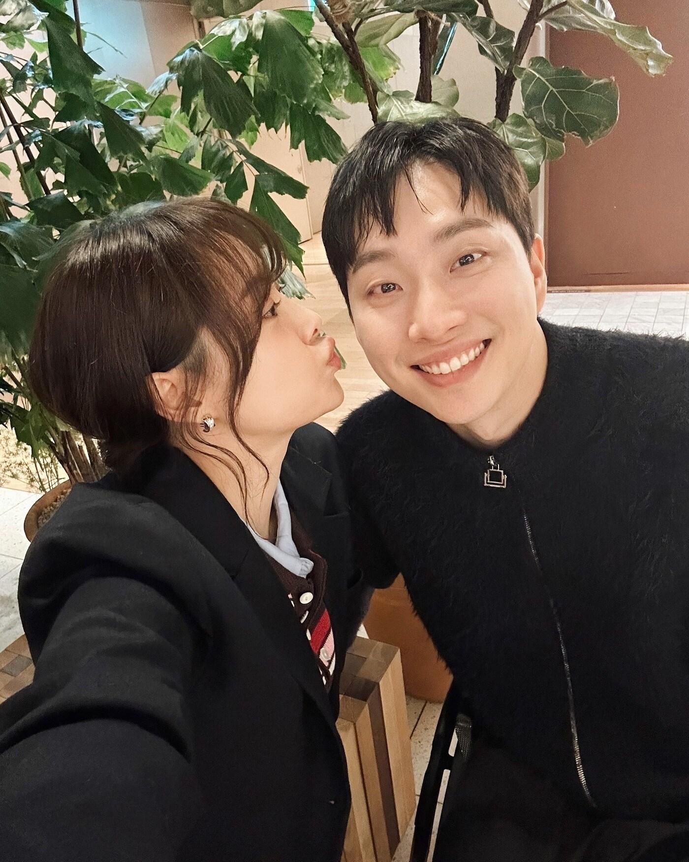 본문 이미지 - 송지은과 박위(송지은 SNS)