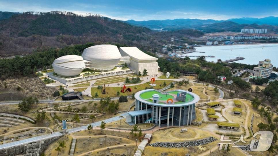 본문 이미지 - 2028년 11월 개관을 목표로 건립을 추진 중인 포항시립박물관 조감도.(포항시 제공, 재판매 및 DB금자) 2025.10.1/뉴스1 