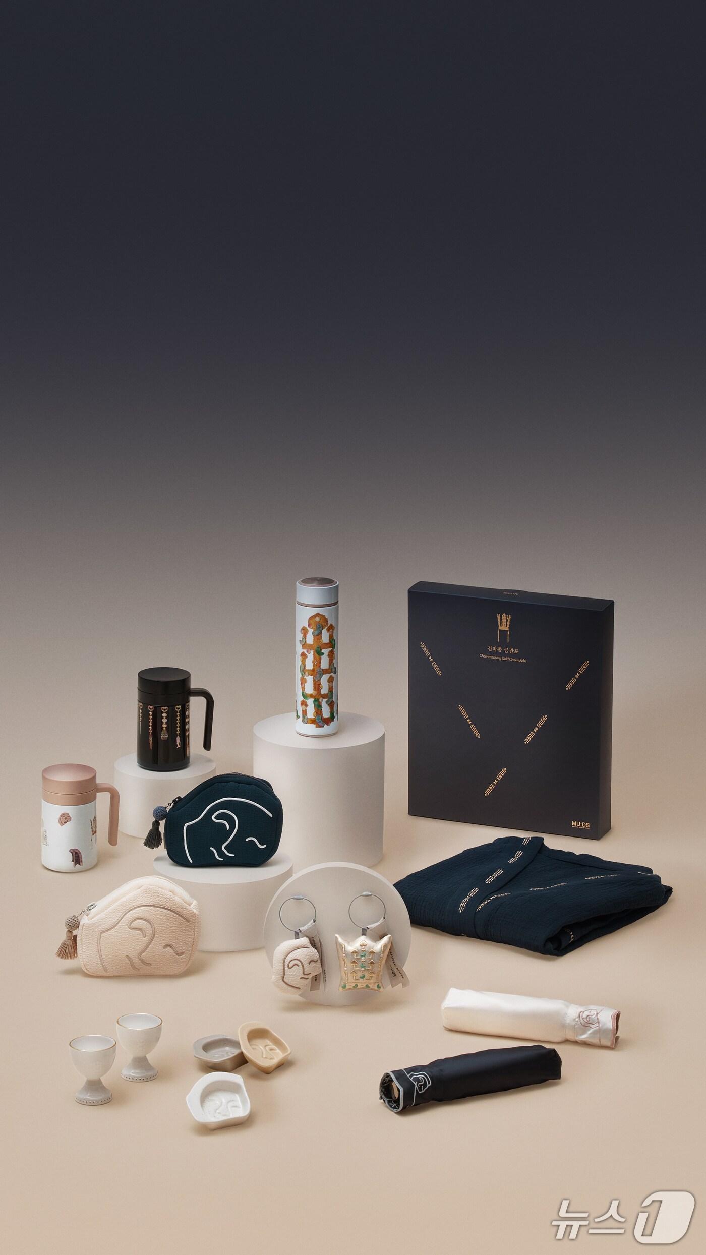 본문 이미지 - 뮷즈 '신라 금관' 특화상품 출시