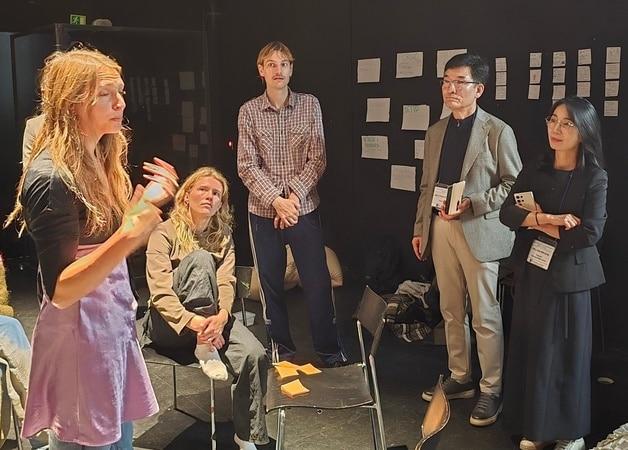 본문 이미지 - 덴마크를 방문한 충북교육청 국외연수단.(충북교육청 제공. 재판매 및 DB금지)/뉴스1