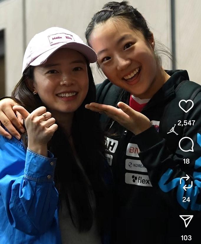본문 이미지 - 신유빈(오른쪽)과 전지희(WTT SNS 캡처) 