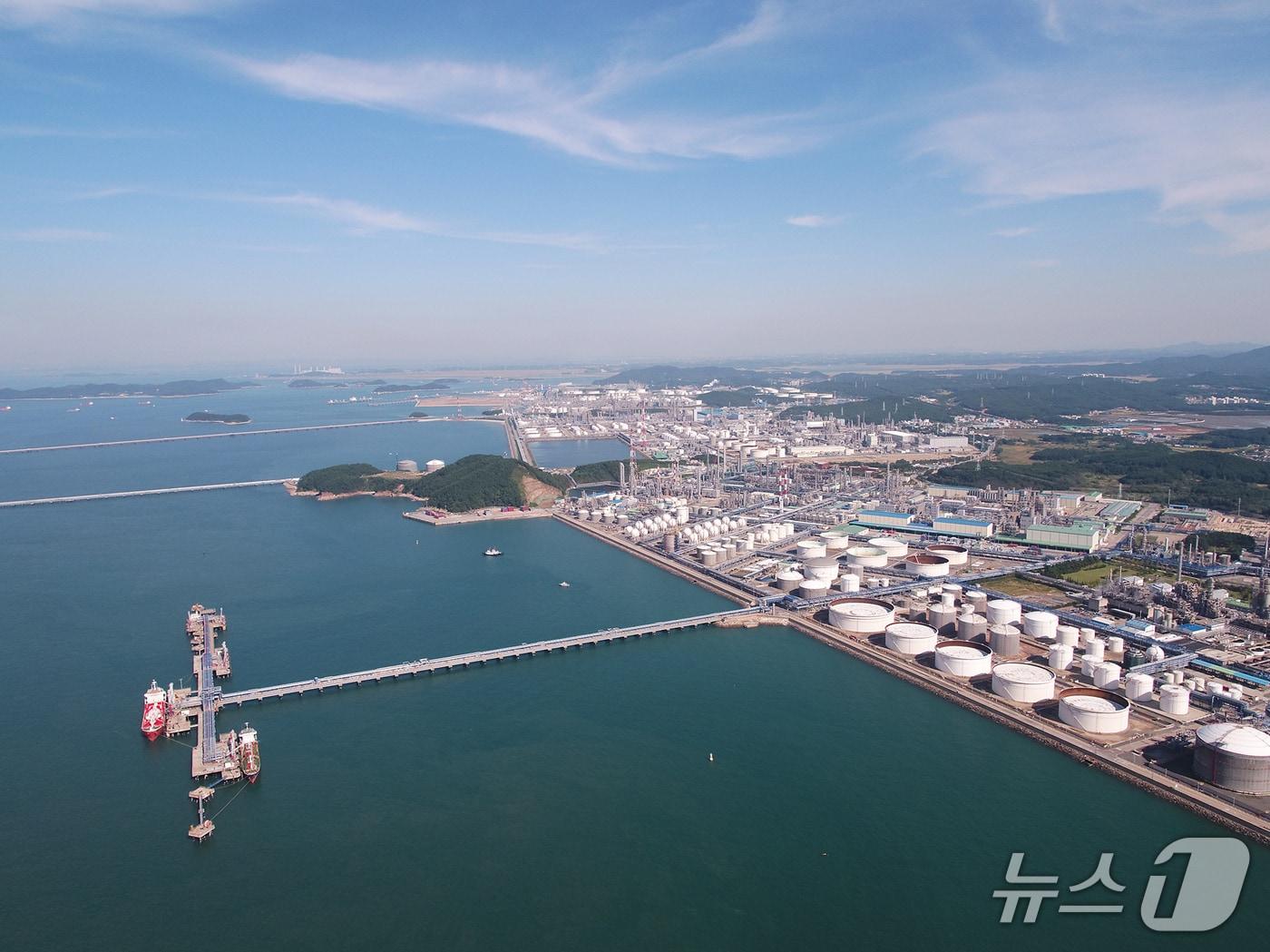 본문 이미지 - 대산석유화학단지 전경&#40;서산시 제공. 재판매 및 DB금지&#41;2025.10.9/뉴스1