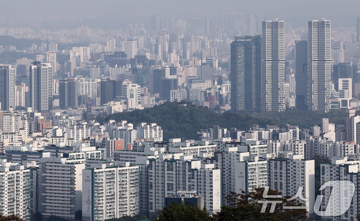 서울 아파트 전경.&#40;자료사진&#41; 뉴스1 ⓒ News1 김성진 기자