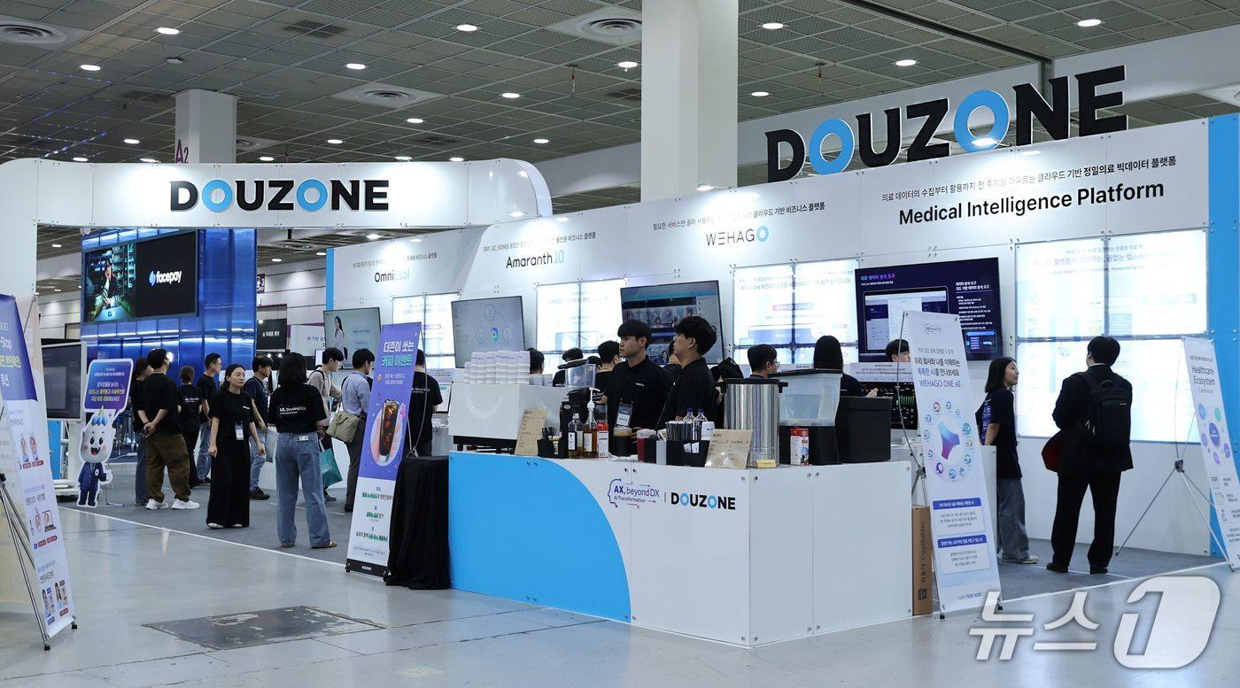 더존비즈온 AI Festa 2025 부스(더존비즈온 제공)