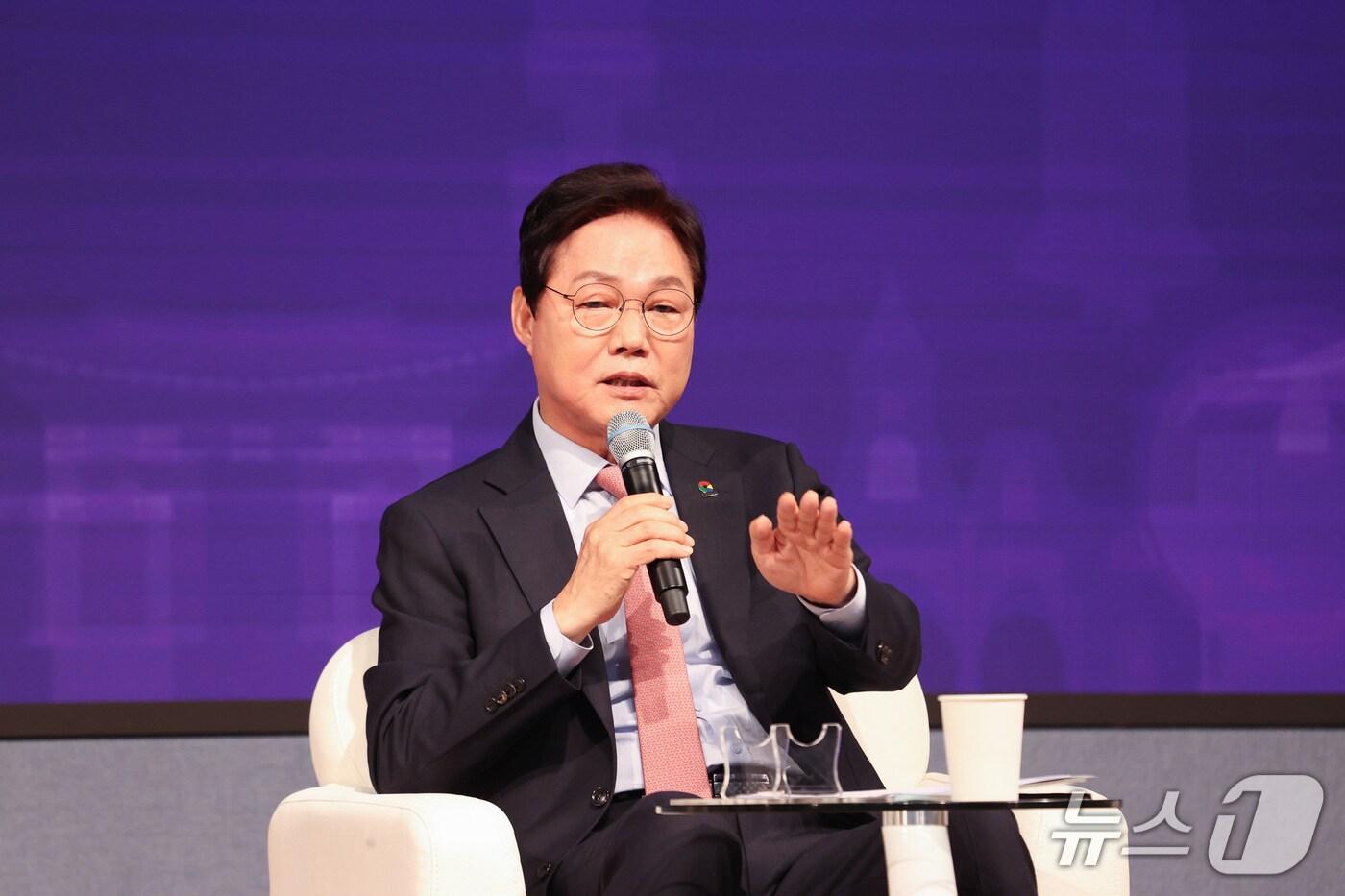 박완수 경남지사가 1일 창원컨벤션센터에서 열린 &#39;영남권 정책토론회&#39;에서 발언하고 있다.&#40;경남도 제공. 재판매 및 DB금지&#41;