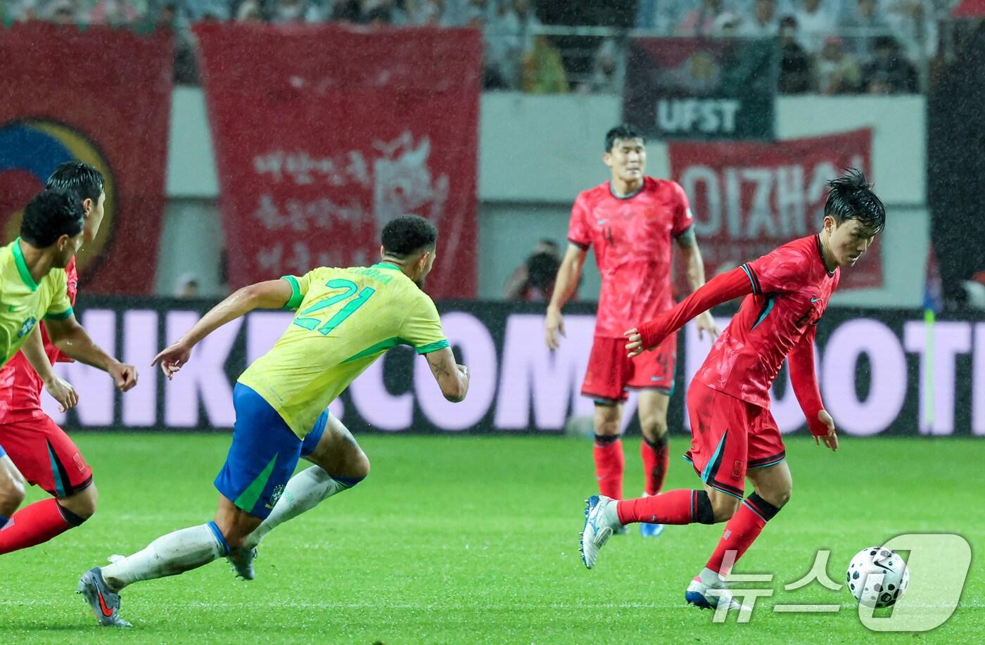 축구대표팀 미드필더 황인범. /뉴스1 ⓒ News1 장수영 기자