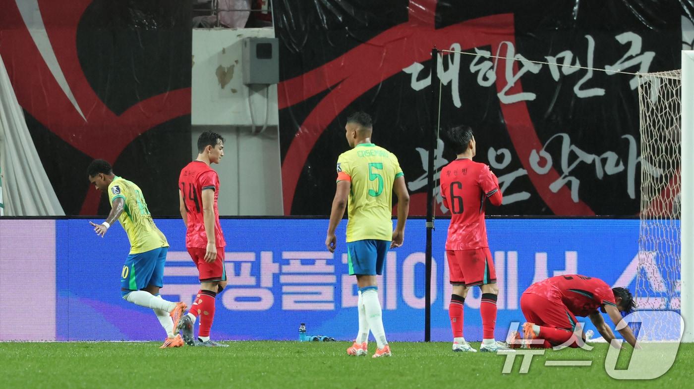 10일 서울월드컵경기장에서 열린 하나은행 초청 축구국가대표팀 친선경기 대한민국과 브라질의 경기, 전반전 브라질 호드리구가 추가골을 넣은 후 세리머니를 하고 있다. ⓒ News1 장수영 기자